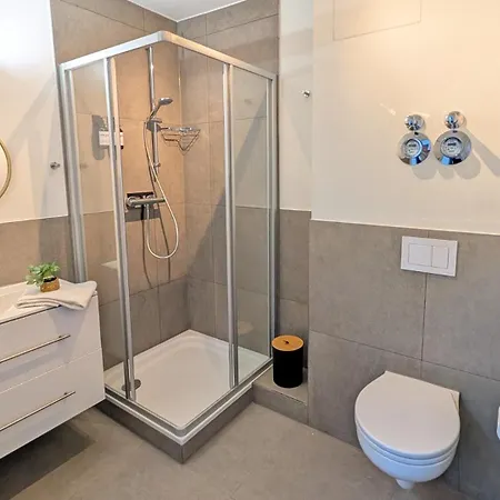 Westersuites - Forest - 3br Zentral Balkone Wlan 7 Betten Waschtrockner Апартаменти Бремен